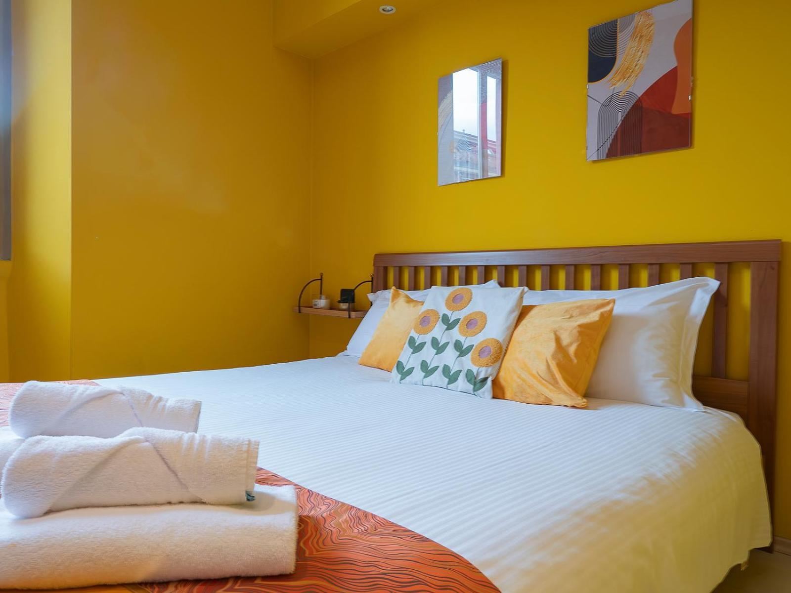 Xenia Apartments - Colorful Apartment In Fiera Area Мілан Екстер'єр фото